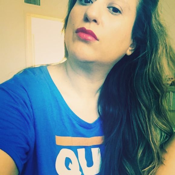 Meet your Posher, Yesenia - Picture 1 of 1